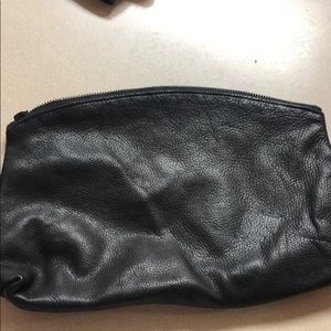 Oversized clutch
